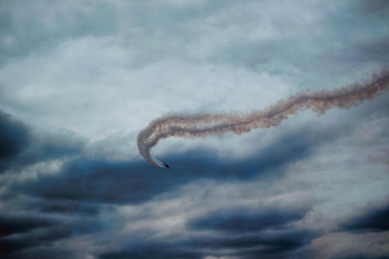 包邮实名流量卡- 鹰角账号如何快速重新注册